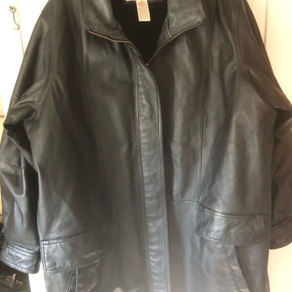 Very Nice Leather Jacket - image 1